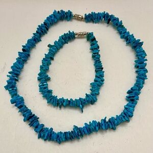 Turquoise Chips Beads 18in Necklace and 9in Bracelet